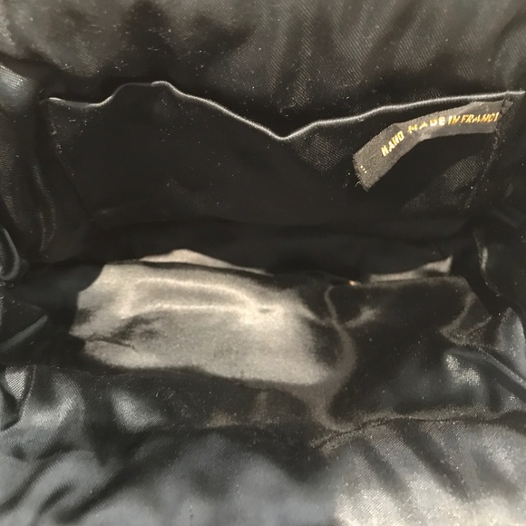 VINTAGE BLACK SATIN FRENCH HANDBAG - Picture 8 of 11